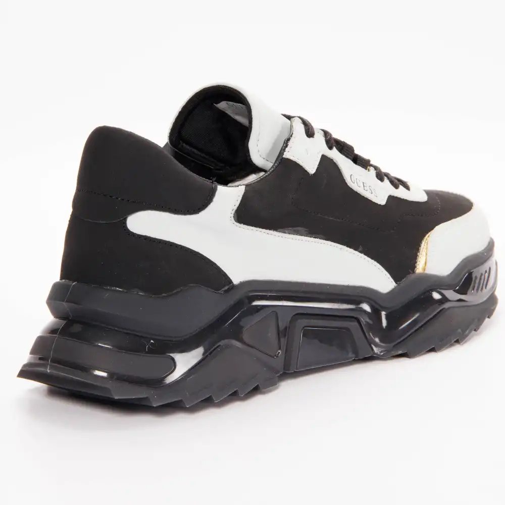 runner Guess - 7 runner Guess - 7