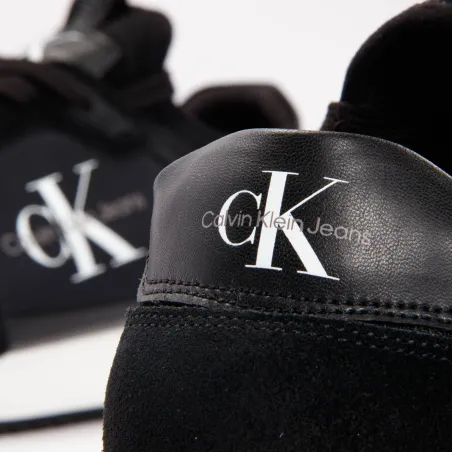 Produits victimes de leur succès Calvin Klein Noir Runner sock laceup