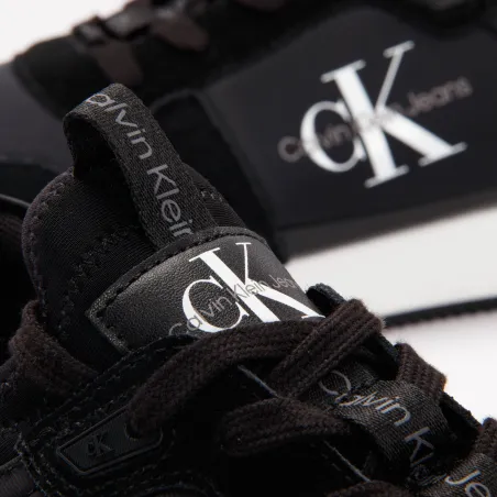 Produits victimes de leur succès Calvin Klein Noir Runner sock laceup