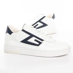 Basket de ville basse homme Guess Classic Salerno logo G Blanc - ZESHOES
