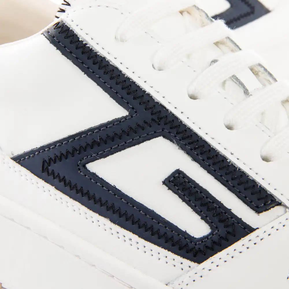 Basket de ville basse homme Guess Classic Salerno logo G Blanc - ZESHOES