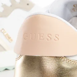 Vinnna 4g logo pivoine Guess - 11 Vinnna 4g logo pivoine Guess - 11