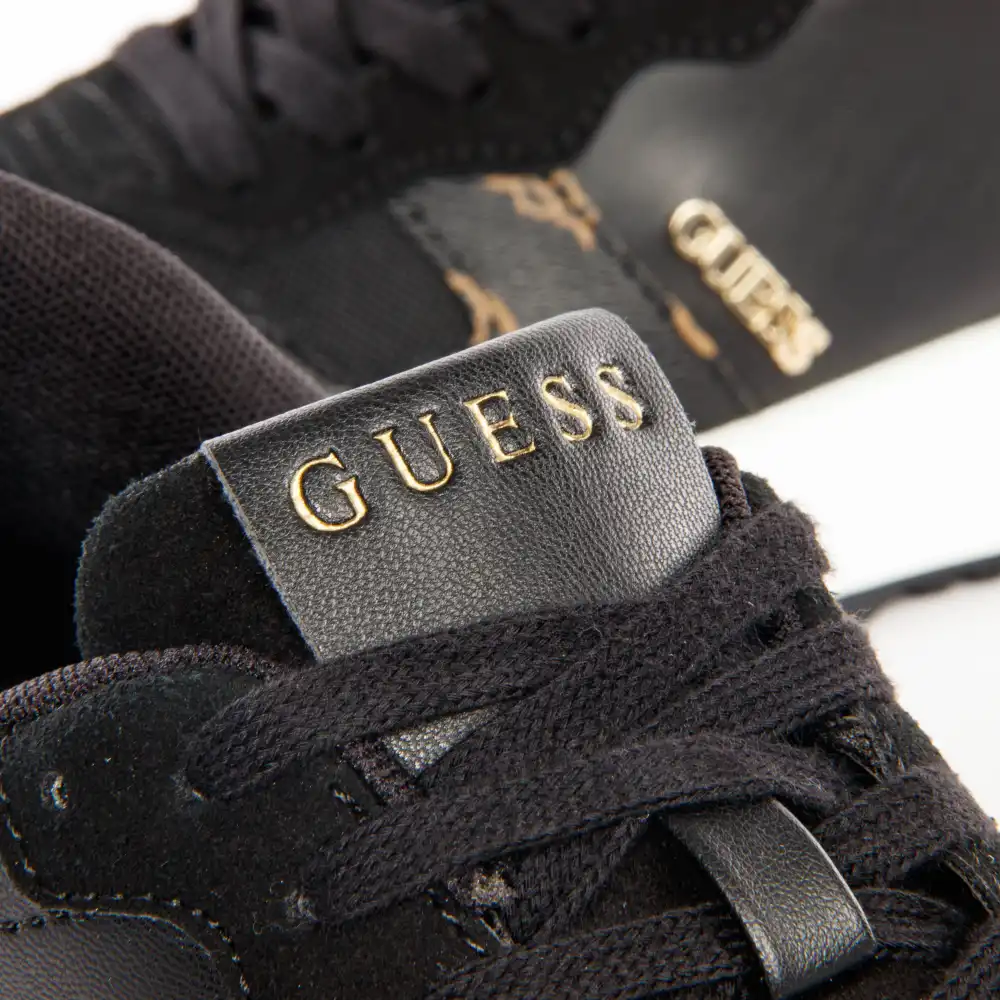 Vinnna 4g logo pivoine Guess - 6 Vinnna 4g logo pivoine Guess - 6