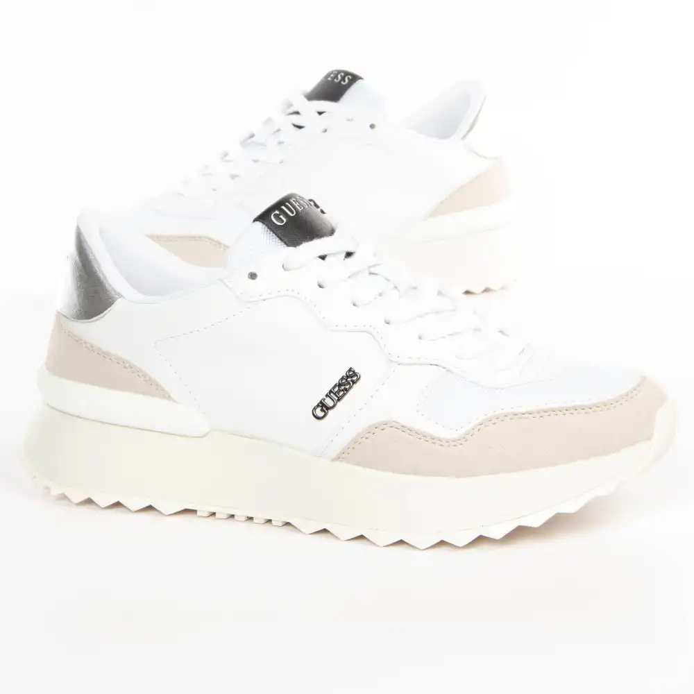 Vinnna 4g logo pivoine Guess - 2 Vinnna 4g logo pivoine Guess - 2