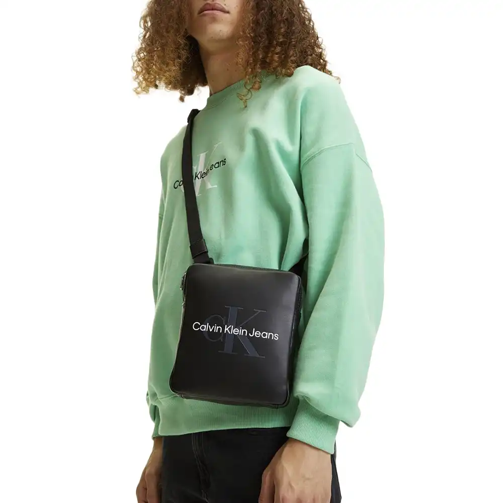 reporter souple Monogram Calvin Klein - 3 reporter souple Monogram Calvin Klein - 3