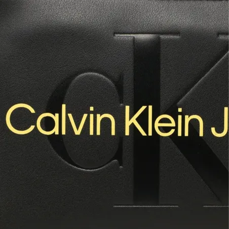 Produits victimes de leur succès Calvin Klein Noir SCULPTED CAMERA POUCH21 MONO