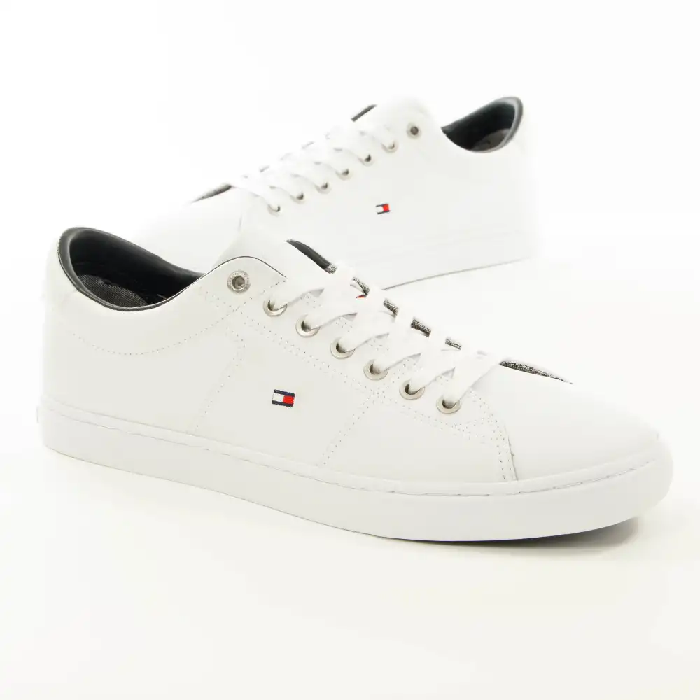 Essential Tommy Jeans - 2 Essential Tommy Jeans - 2