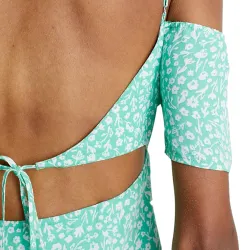 epaules denude Calvin Klein - 2