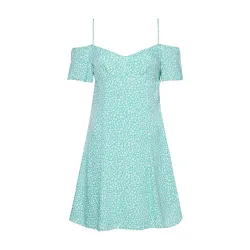 epaules denude Calvin Klein - 4