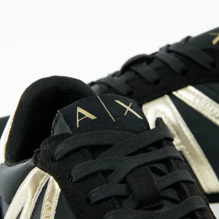 Produits victimes de leur succès Armani Exchange Noir Sneaker gold logo