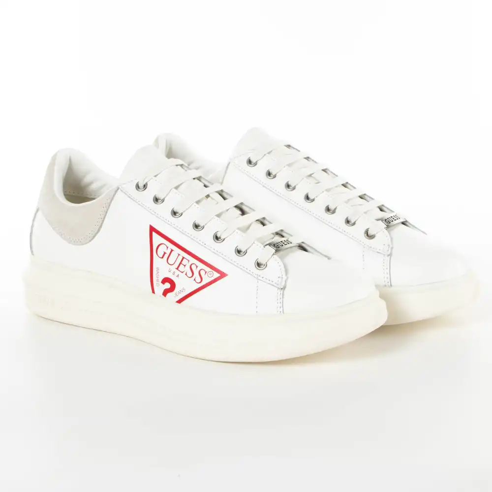 Basket basse homme Guess Red logo triangle Blanc - ZESHOES