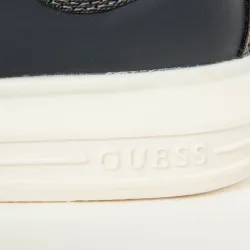 Logo gravé Guess - 8