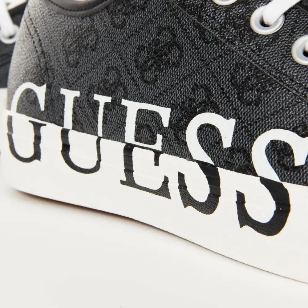Classic logo Guess - 4 Classic logo Guess - 4