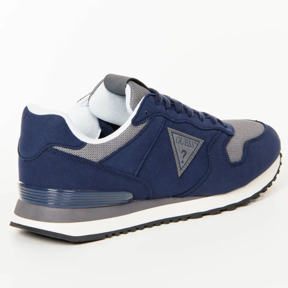 logo triangle Guess - 7 logo triangle Guess - 7