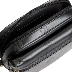 Logo grave Calvin Klein - 2 Logo grave Calvin Klein - 2