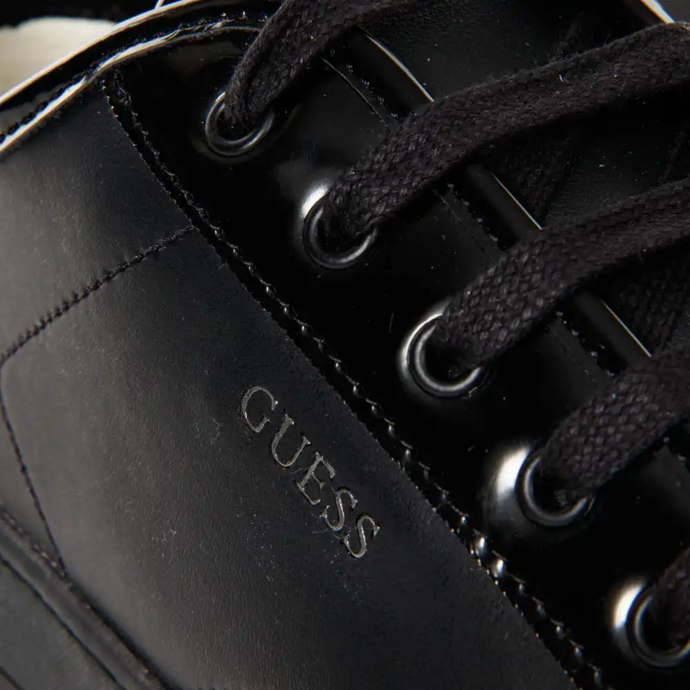 Udine Guess - 3 Udine Guess - 3