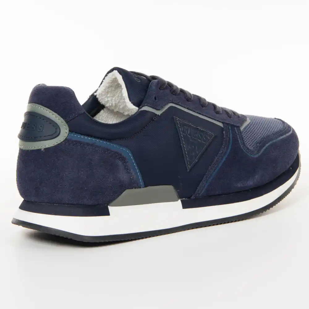 potenza Guess - 7 potenza Guess - 7