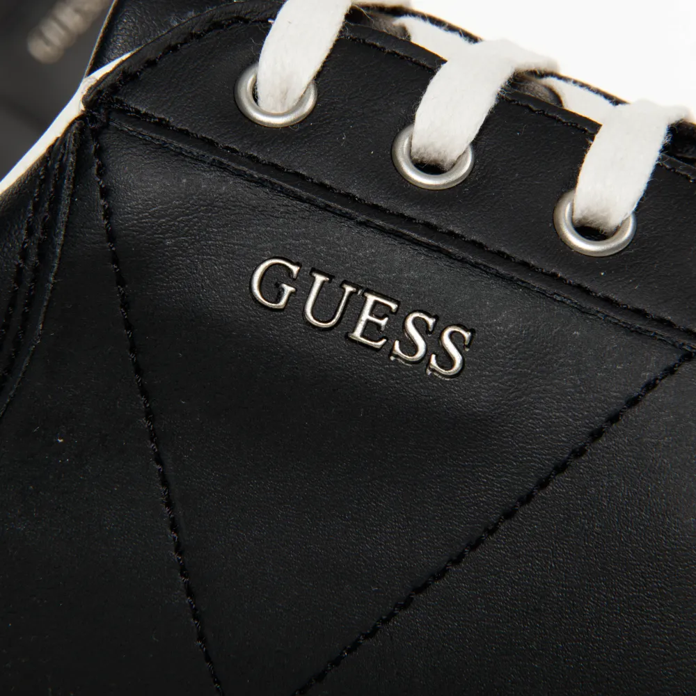 Guess Baskets - VIBO New M (Noir) - Baskets chez Sarenza (611035)