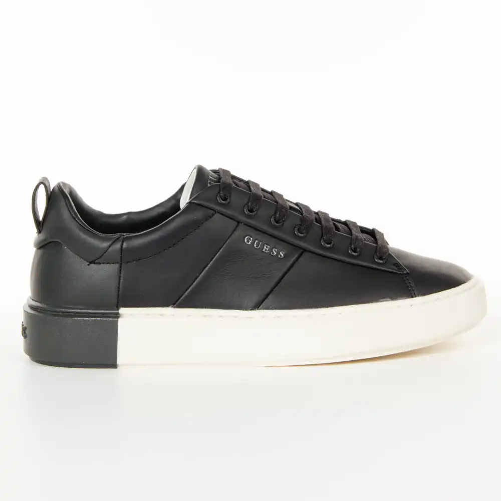 authentic Guess - 4 authentic Guess - 4