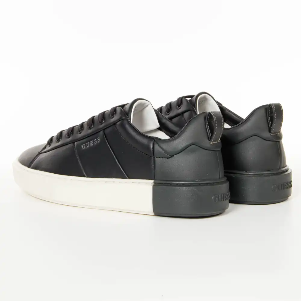 authentic Guess - 9 authentic Guess - 9