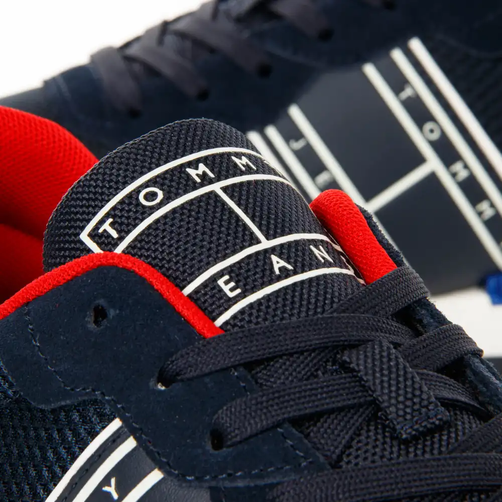 authentic Tommy Jeans - 3