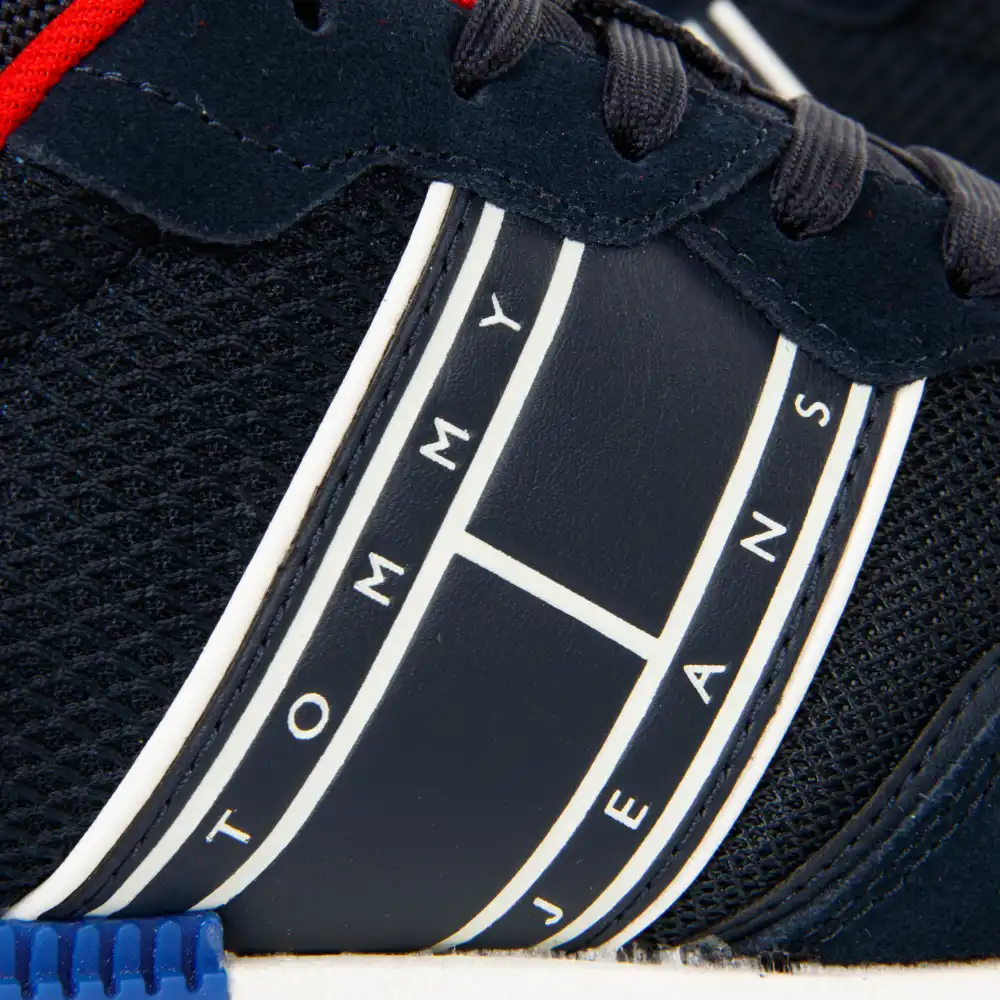 authentic Tommy Jeans - 5