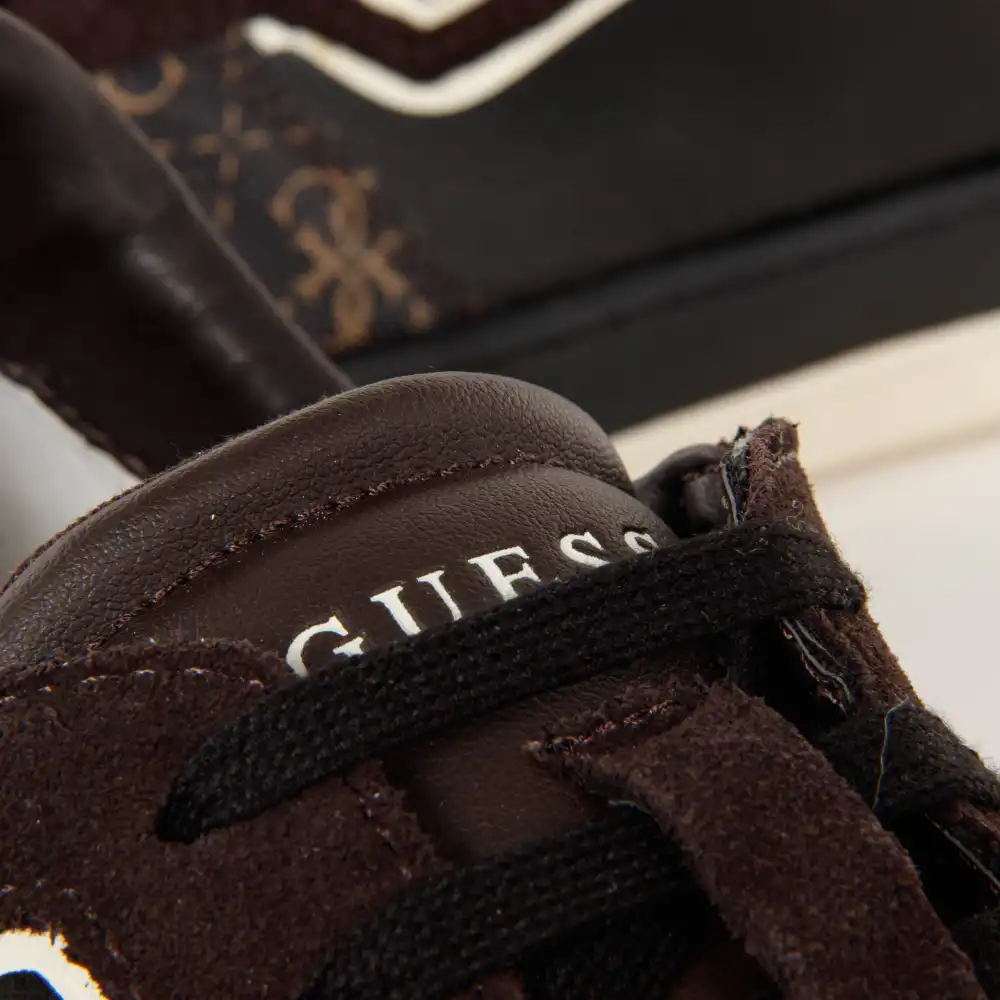 Essentials Guess - 6