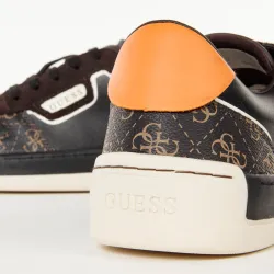 Essentials Guess - 9