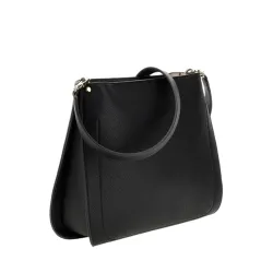 essentielle Guess - 3 essentielle Guess - 3