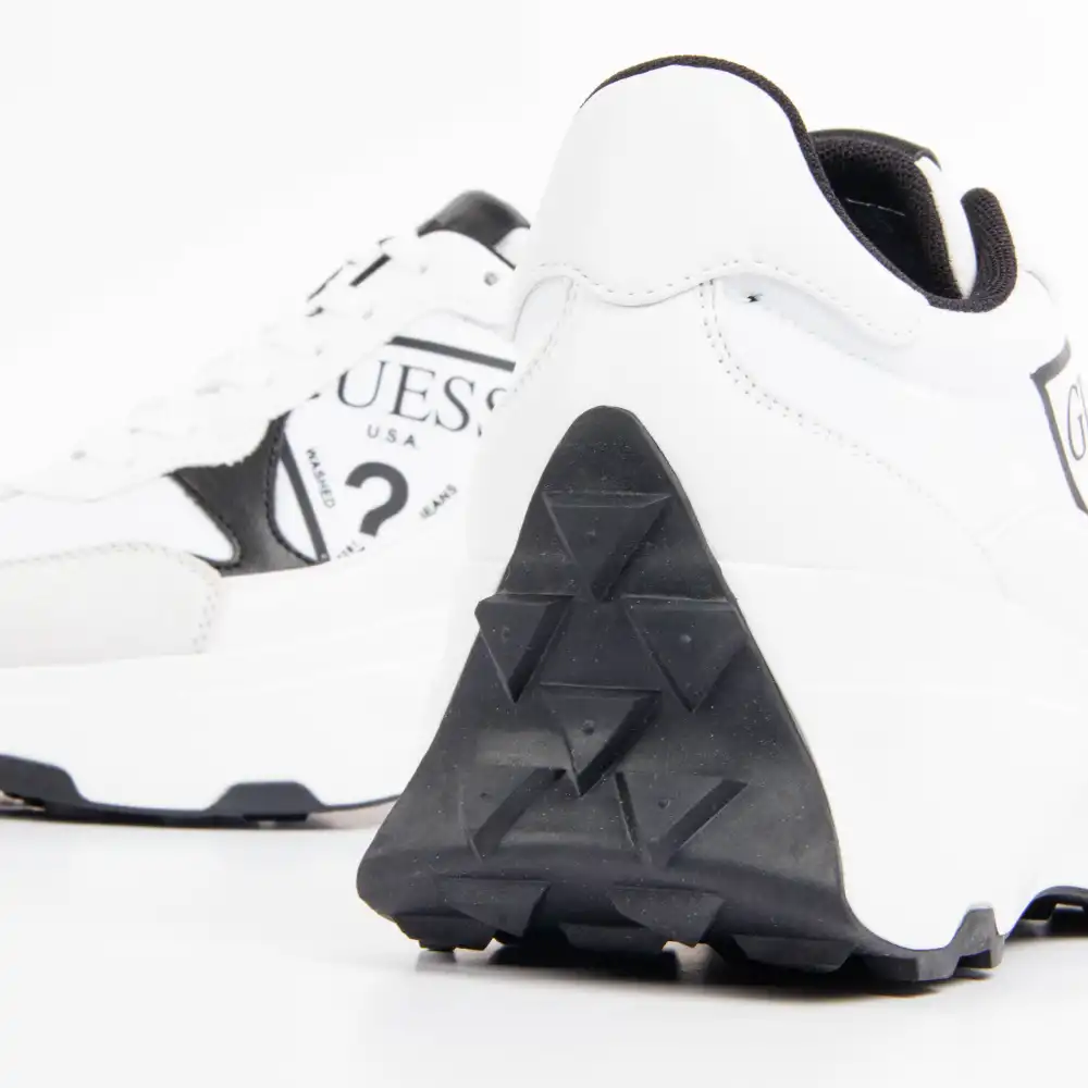 calebb Guess - 9 calebb Guess - 9