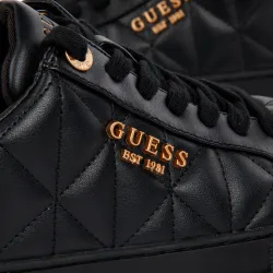 esssentiel Guess - 7 esssentiel Guess - 7