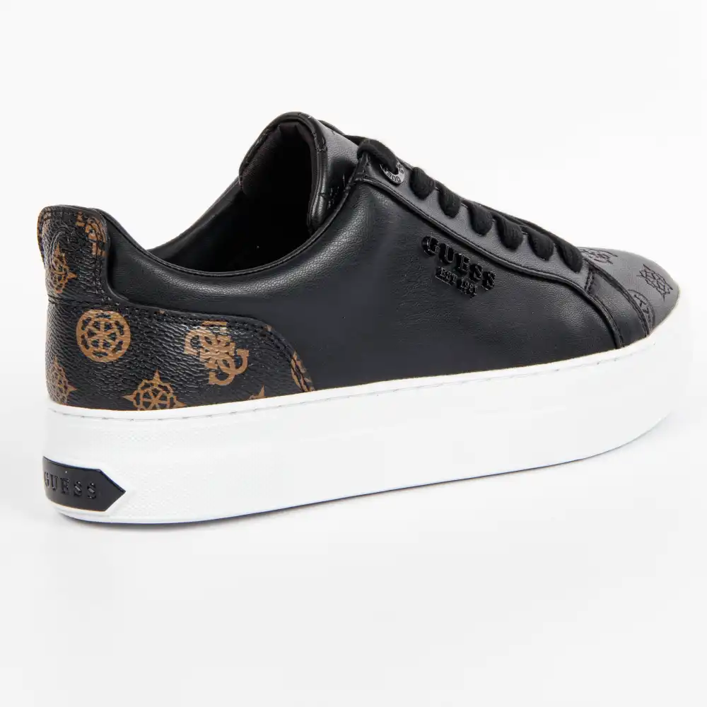 essentiel Guess - 3 essentiel Guess - 3