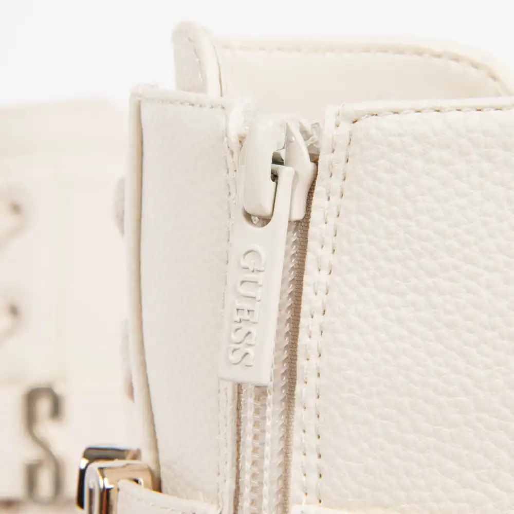 madla Guess - 7 madla Guess - 7