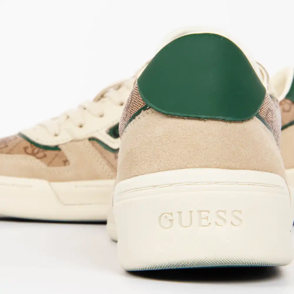 authentique Guess - 10 authentique Guess - 10