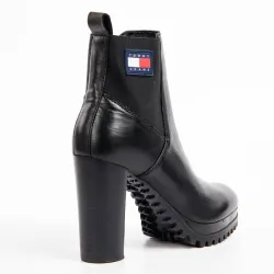 Essential Tommy Jeans - 4