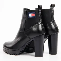 Essential Tommy Jeans - 5