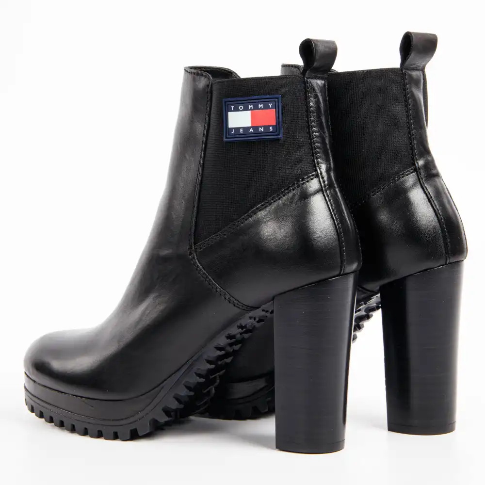 Essential Tommy Jeans - 5