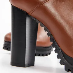 Essential Tommy Jeans - 7 Essential Tommy Jeans - 7