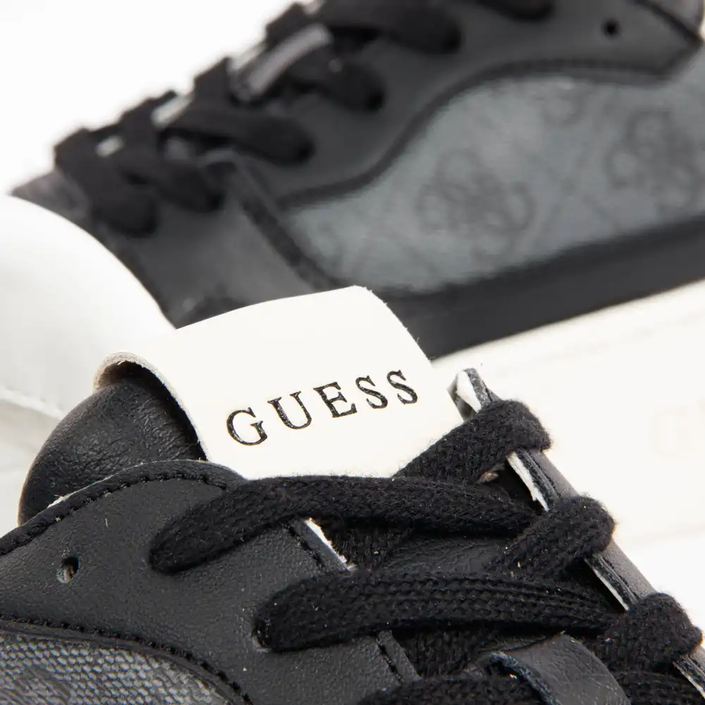 Ciano 4g Guess - 6 Ciano 4g Guess - 6