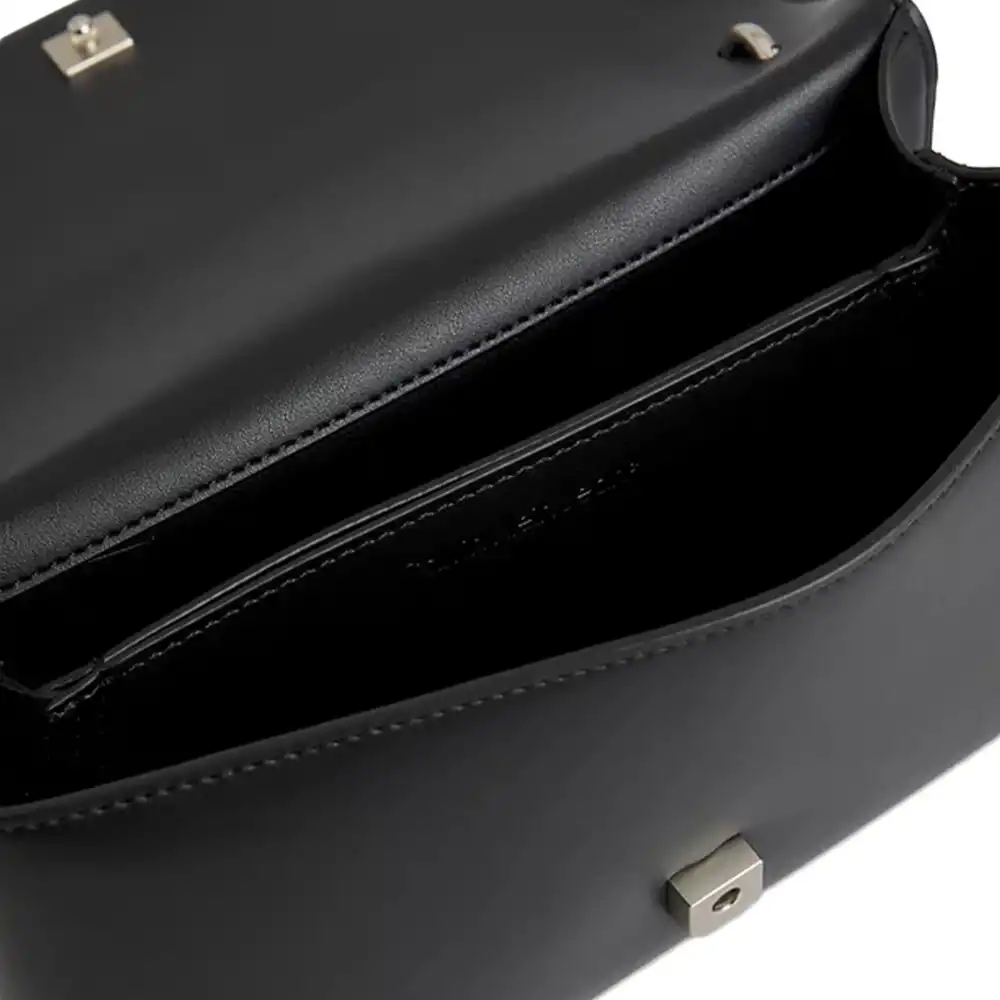 authentic Calvin Klein - 2 authentic Calvin Klein - 2