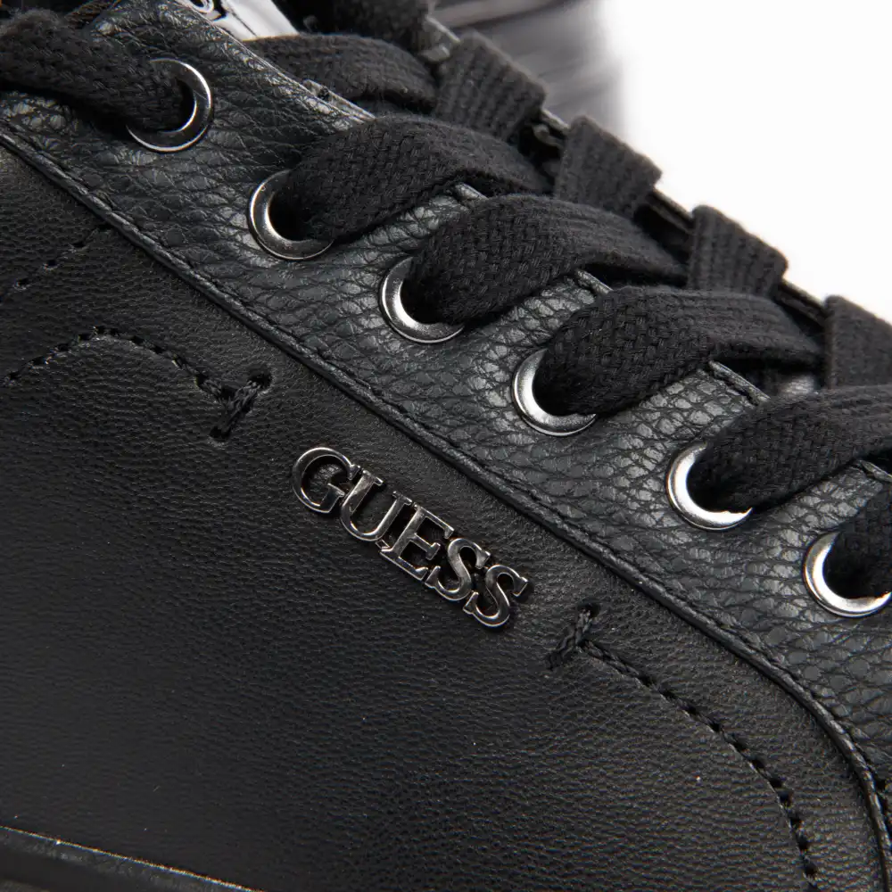 authentic Guess - 6 authentic Guess - 6