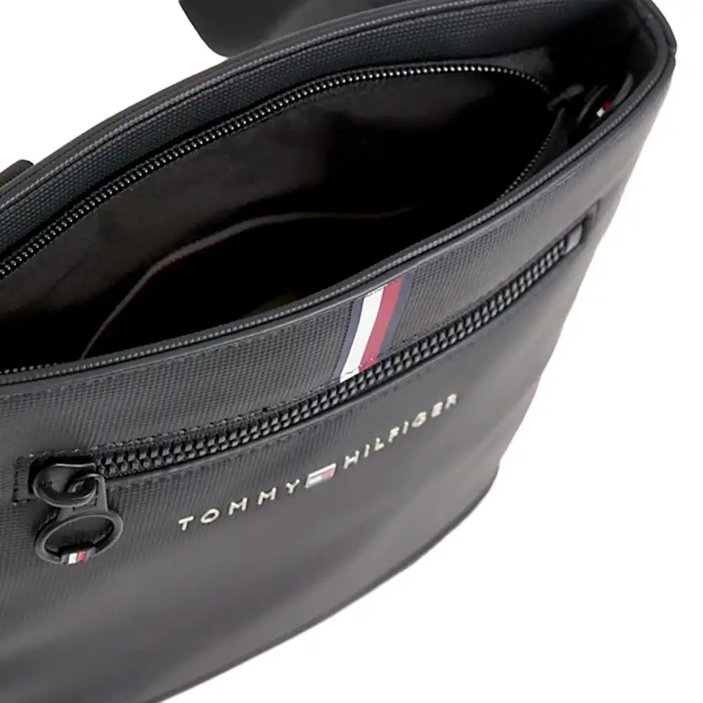 Essential Tommy Jeans - 4 Essential Tommy Jeans - 4