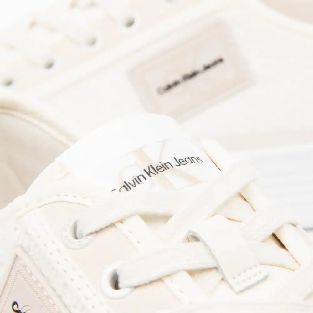 PARTNER: CREATION ref YW0YW01447-0GF Calvin Klein - 8