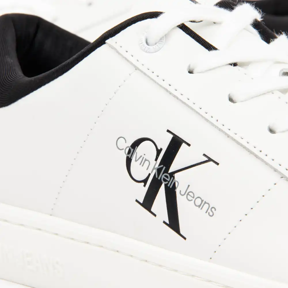 Authentic Calvin Klein - 8 Authentic Calvin Klein - 8