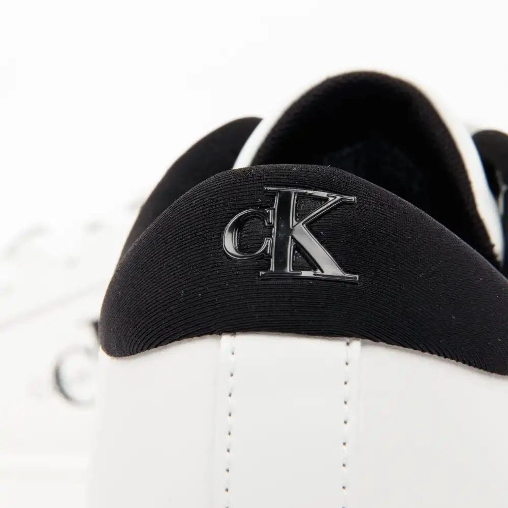 Authentic Calvin Klein - 10 Authentic Calvin Klein - 10