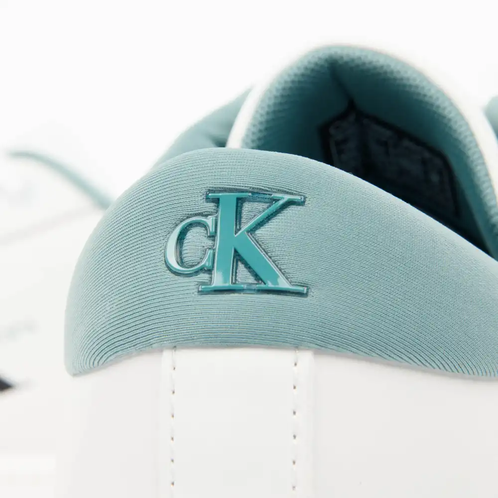 Authentic Calvin Klein - 9