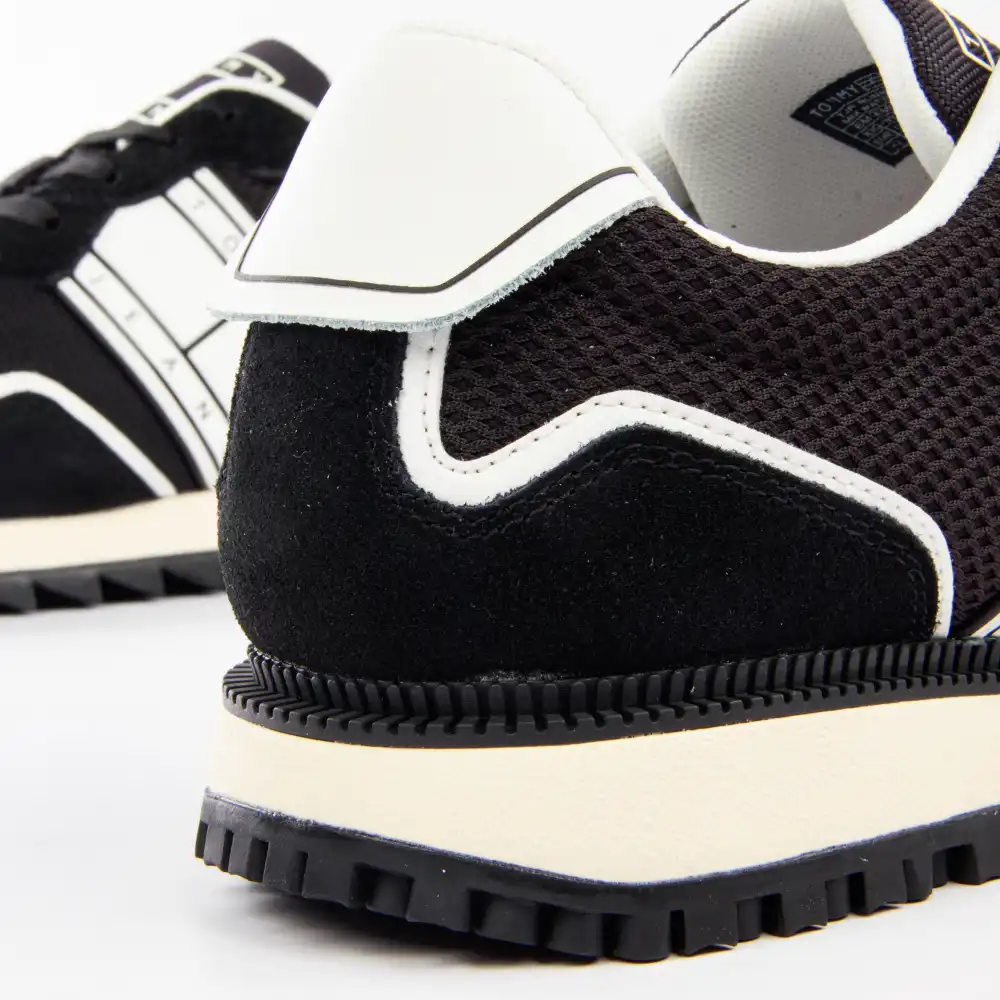 Authentic Tommy Jeans - 9 Authentic Tommy Jeans - 9