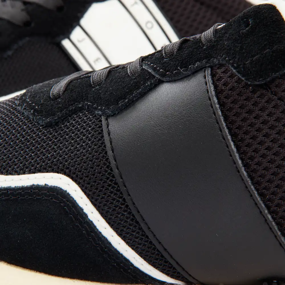 Authentic Tommy Jeans - 10 Authentic Tommy Jeans - 10