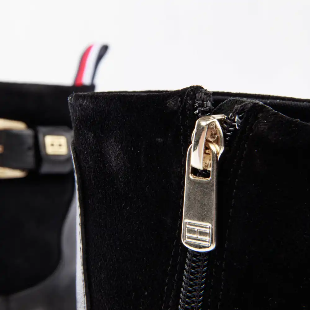 Essential Tommy Jeans - 7