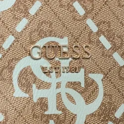 vikky Guess - 2 vikky Guess - 2